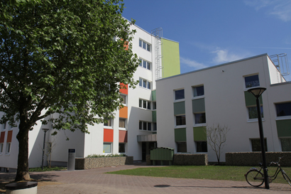 Universitaetsstr 1 2